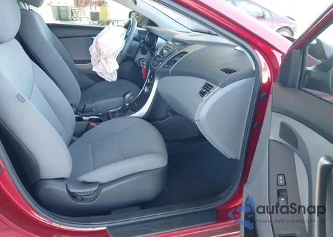 2015 Hyundai Elantra Se z USA, uszkodzony, nr VIN 5NPDH4AE1FH619343